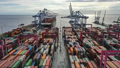 Kasım Ayında 7,3 Milyar Dolarlık Dış Ticaret Açığı Verildi